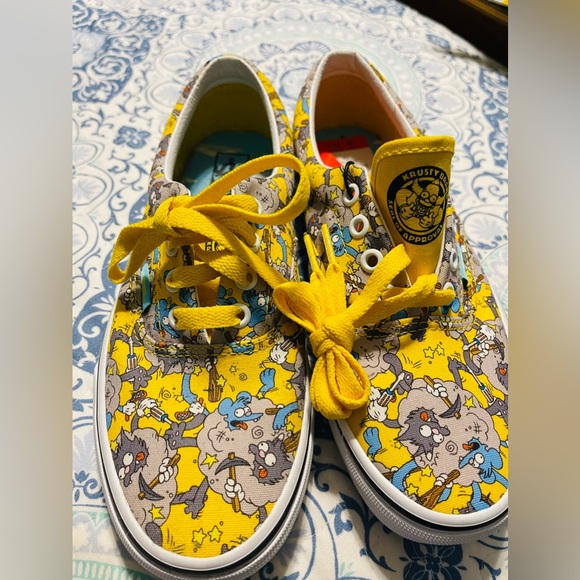 Itchy & Scratchy Simpsons Vans size 7 women's /size 5.5 mens - Picture 2 of 6